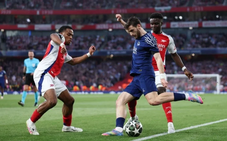 Chempıondar lıgasy: Búgin  «Parı Sen-Jermen» men «Arsenal» oınaıdy