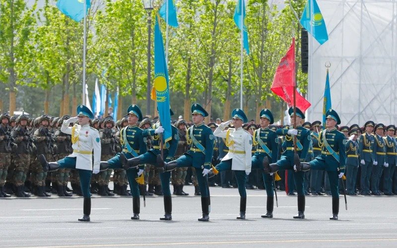 Құрмет һәм тарихты сақтау: Астанадағы әскери парад қалай өтті Құрмет һәм тарихты сақтау: Астанадағы әскери парад қалай өтті