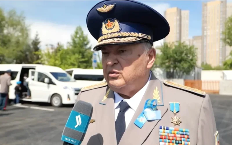 Парад халық үшін болды — бұрынғы Қорғаныс министрі Мұхтар Алтынбаев