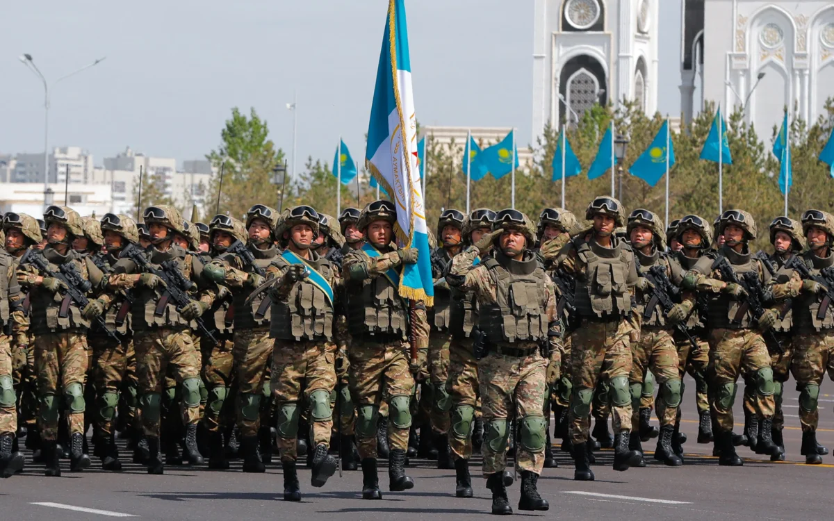 Жеңістің 80 жылдығына арналған әскери парад қалай өтті