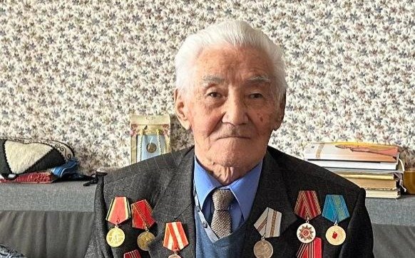 Астана әкімдігі кеше әскери шеруге кіре алмаған тыл ардагерінен кешірім сұрады 