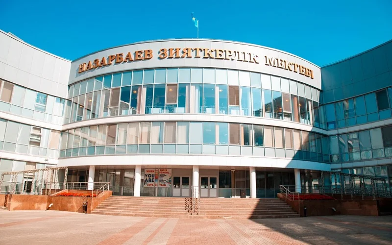 В Казахстане изменились размеры грантов для учащихся НИШ