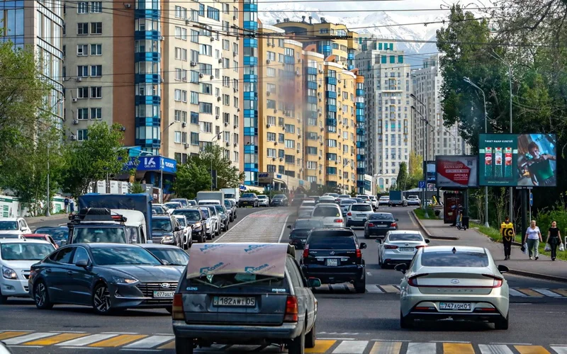 погода, дорога, автомобили, пешеход, ауа райы, дол, көлік