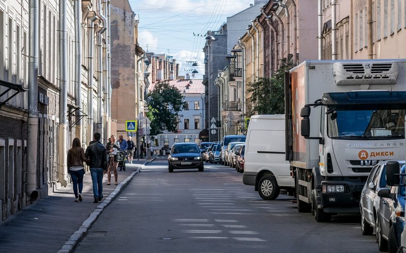 Sankt-Peterbordaǵy Jambyl kóshesi Jambyl