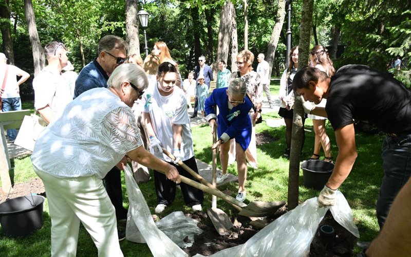 Алматыда соғыс ардагерлеріне арналған 8 аллея ашылды Алматыда соғыс ардагерлеріне арналған 8 аллея ашылды