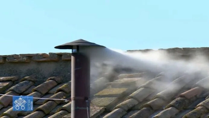 White Smoke: The Conclave elected the Pope