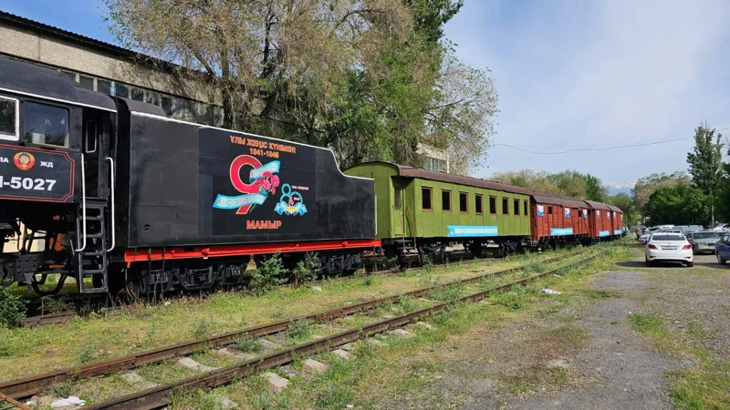 Almaty-2 vokzalyna «tarıh poıyzy» keledi