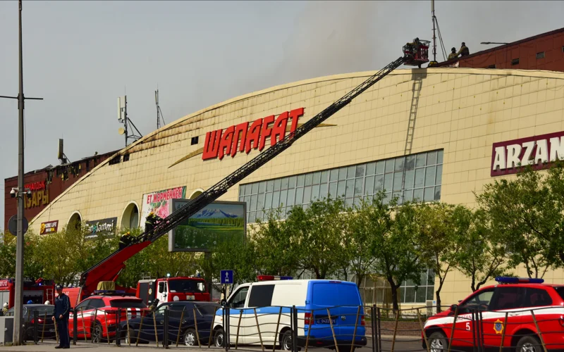 Пожар на рынке «Шапагат» в Астане локализован