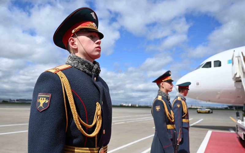 Президент Жеңістің 80 жылдығына арналған іс-шараларға қатысу үшін Ресейге барды Президент Жеңістің 80 жылдығына арналған іс-шараларға қатысу үшін Ресейге барды