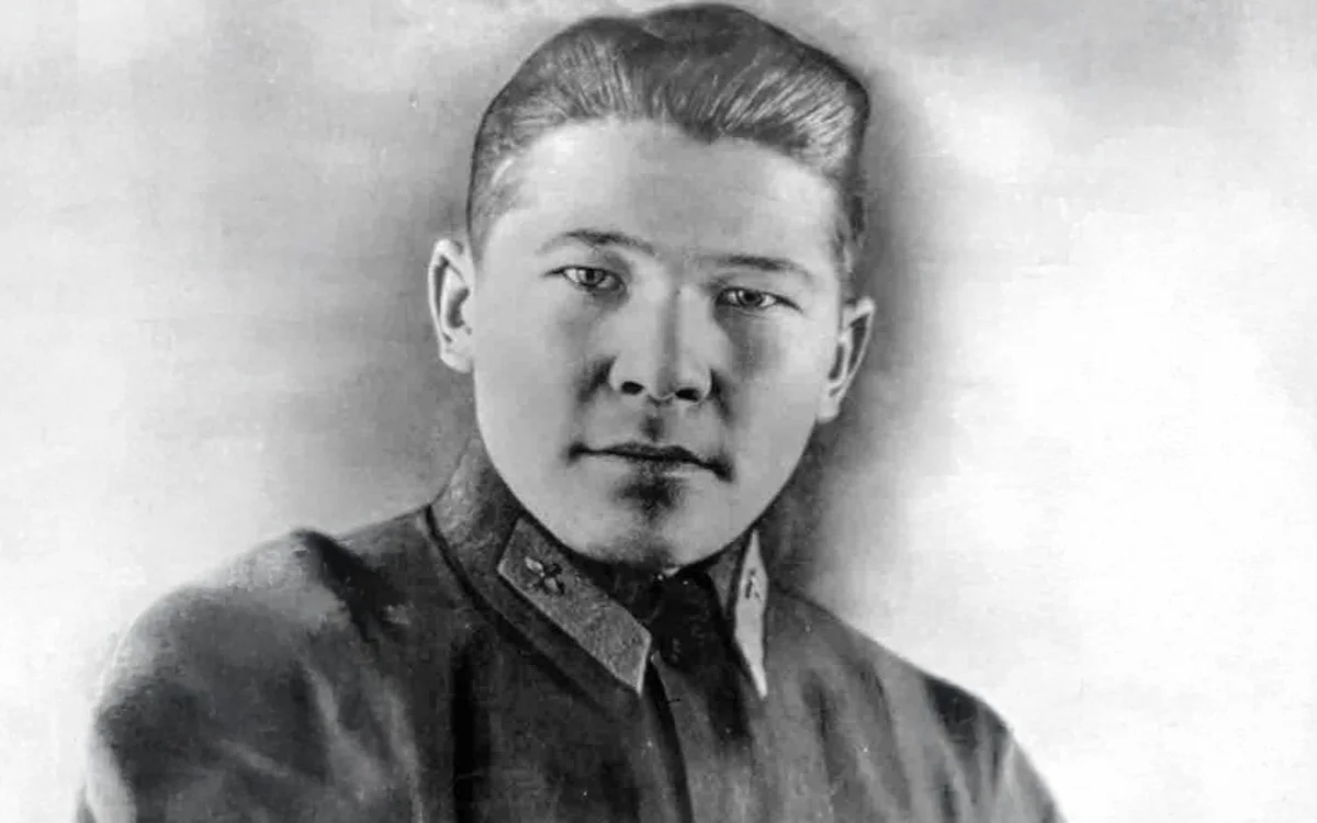 Нұркен Әбдіров