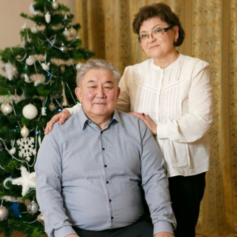 Болат и Менсулу Касеновы а