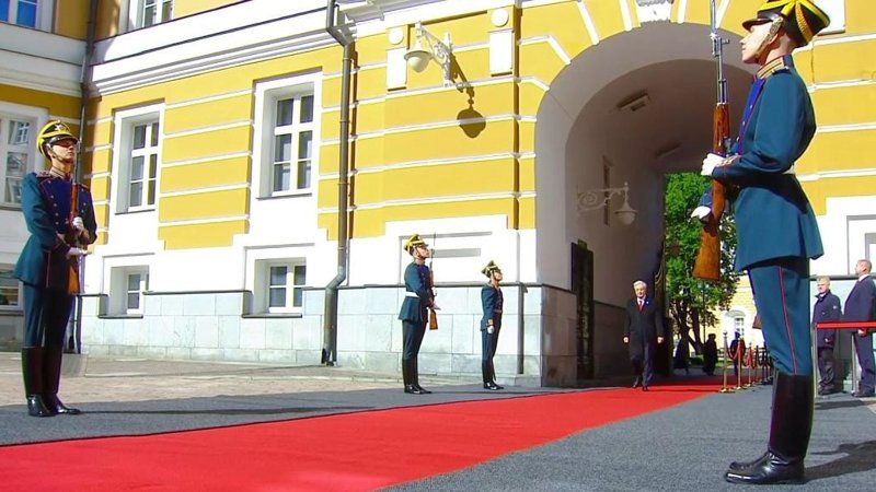 Касым-Жомарт Токаев прибыл в Кремль Касым-Жомарт Токаев прибыл в Кремль