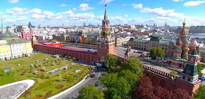 Қасым-Жомарт Тоқаевты Ресей Президенті Владимир Путин Кремльде қарсы алды