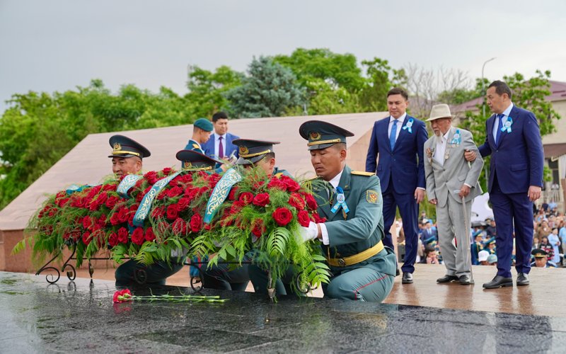Шымкент отметил 80-летие Победы: память, фотографии и песни военных лет Шымкент отметил 80-летие Победы: память, фотографии и песни военных лет