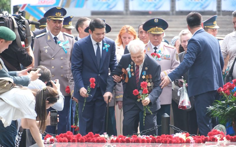 В Алматы отпраздновали 80-ю годовщину Победы в Великой Отечественной войне В Алматы отпраздновали 80-ю годовщину Победы в Великой Отечественной войне