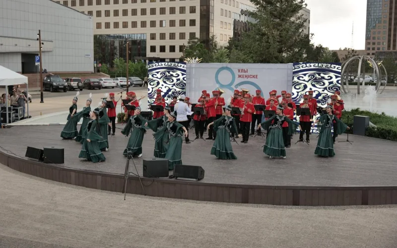 В Астане состоялся праздничный концерт, посвящённый Дню Победы