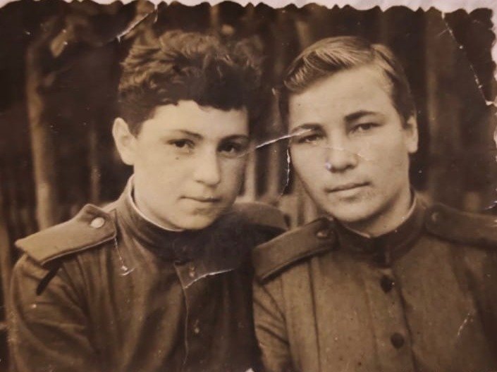 Пуля просвистела у моего уха. Было жутко — снайпер, ветеран ВОВ, поделилась фронтовыми воспоминаниями Пуля просвистела у моего уха. Было жутко — снайпер, ветеран ВОВ, поделилась фронтовыми воспоминаниями