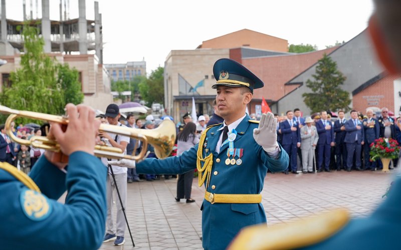 Шымкент отметил 80-летие Победы: память, фотографии и песни военных лет Шымкент отметил 80-летие Победы: память, фотографии и песни военных лет