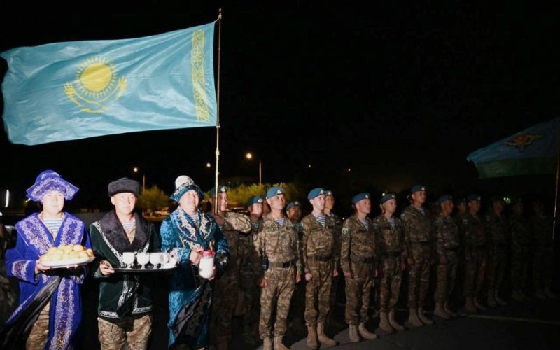 Казахстанские десантники вернулись из Москвы после участия в военном параде Казахстанские десантники вернулись из Москвы после участия в военном параде