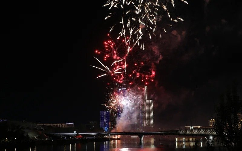 Astana celebrates 80th Victory anniversary with spectacular fireworks show Astana celebrates 80th Victory anniversary with spectacular fireworks show