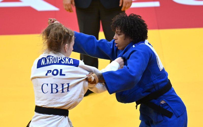 Қасым-Жомарт Тоқаев Qazaqstan Barysy Grand Slam турнирін тамашалады Қасым-Жомарт Тоқаев Qazaqstan Barysy Grand Slam турнирін тамашалады