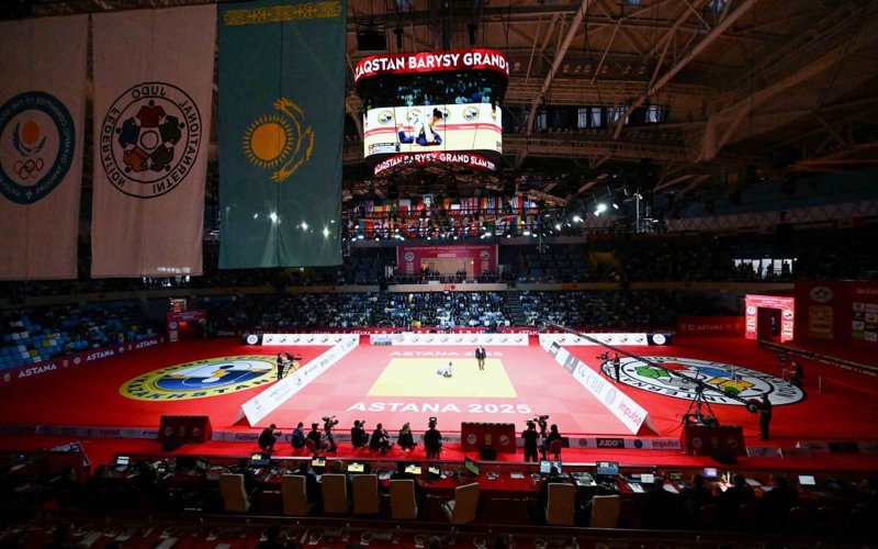 Қасым-Жомарт Тоқаев Qazaqstan Barysy Grand Slam турнирін тамашалады Қасым-Жомарт Тоқаев Qazaqstan Barysy Grand Slam турнирін тамашалады