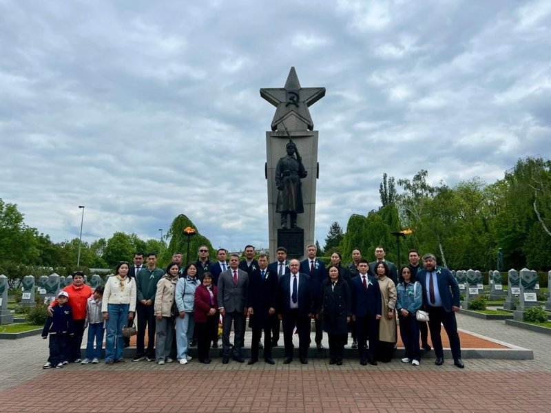 Kazakh heroes of Great Patriotic War honored in Prague Prague