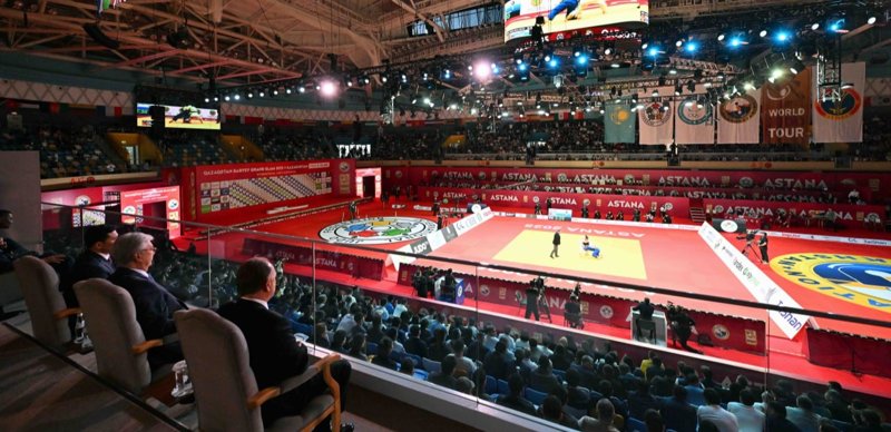 Қасым-Жомарт Тоқаев Qazaqstan Barysy Grand Slam турнирін тамашалады Қасым-Жомарт Тоқаев Qazaqstan Barysy Grand Slam турнирін тамашалады