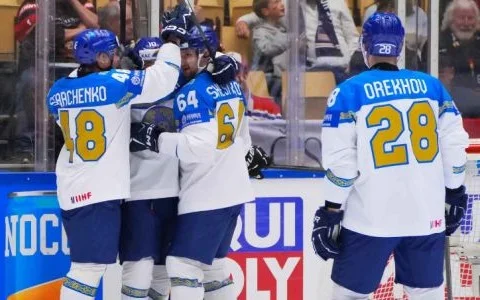 Разгромом обернулся матч Казахстан — Германия на ЧМ-2025 по хоккею