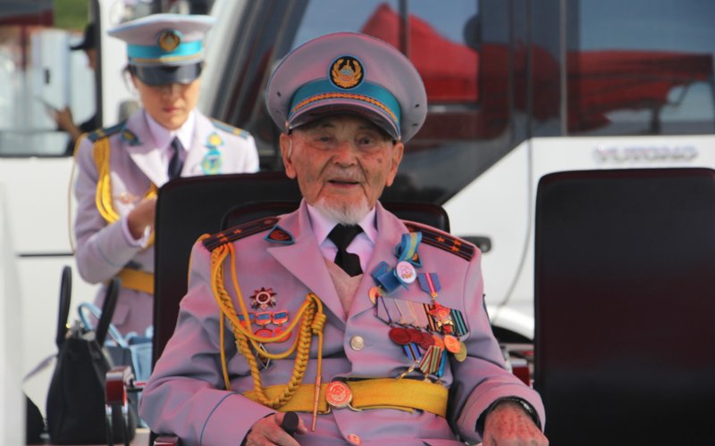 Фронтовик из ВКО Курмат Рахимов: 101 год и тысяча километров памяти Фронтовик из ВКО Курмат Рахимов: 101 год и тысяча километров памяти