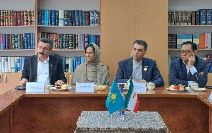 Шанхай мен Сианьда жұмыс істейтін екі қандасымыз таныстырылды — шетелдегі қазақ баспасөзі Шанхай мен Сианьда жұмыс істейтін екі қандасымыз таныстырылды — шетелдегі қазақ баспасөзі