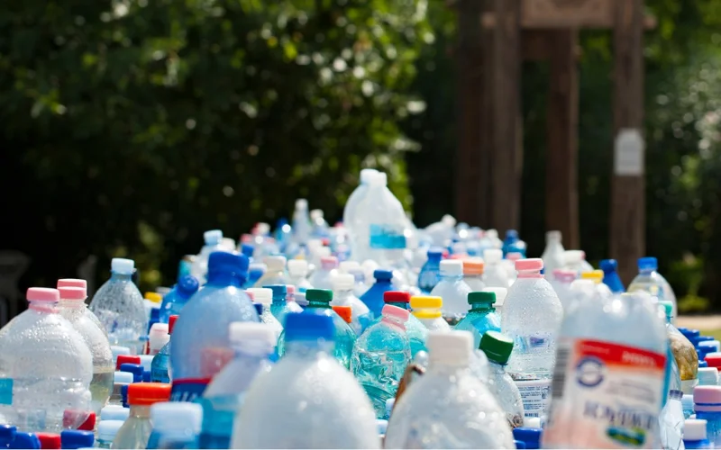 Packaging market, bottles, plastic