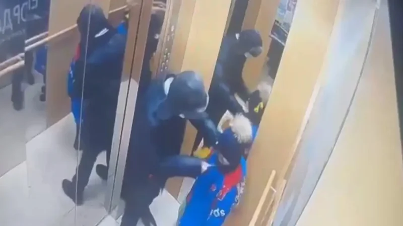 Lıftide balany pyshaqtaǵan jasóspirimge qatysty sot úkimi shyqty