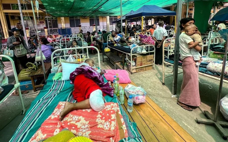 Мьянмада мектепке шабуыл жасалып, 22 адам көз жұмды