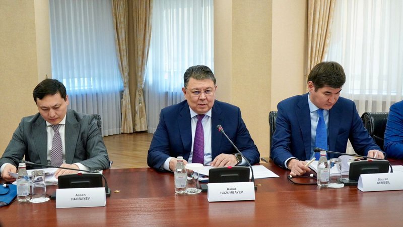 Канат Бозумбаев п