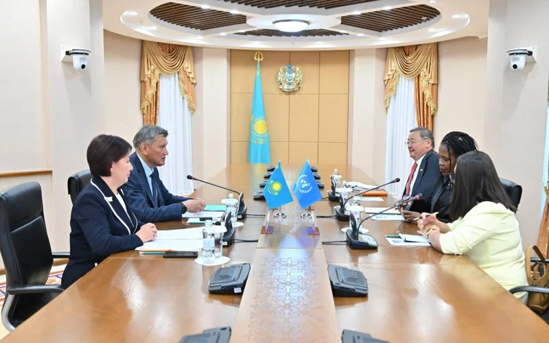 Сенатор Нұртөре Жүсіп Қазақстандағы UNFPA өкілімен кездесті