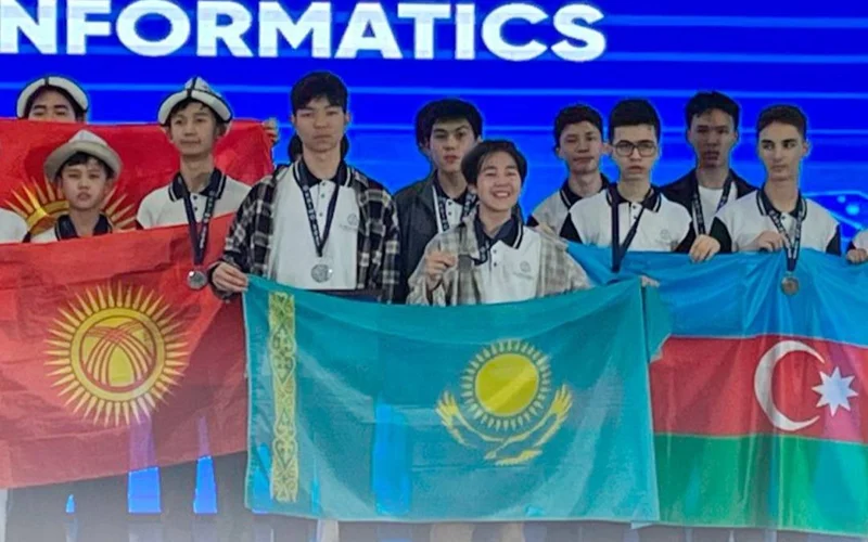 Казахстанский школьник признан сильнейшим информатиком в Центральной Азии