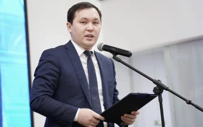 Диас Жакенов Диас Жакенов