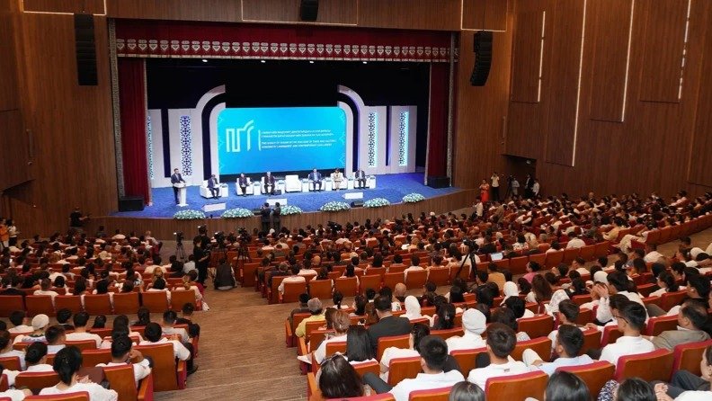 Forum State Counselor Karin attends international symposium dedicated to legacy of Khoja Ahmed Yasawi