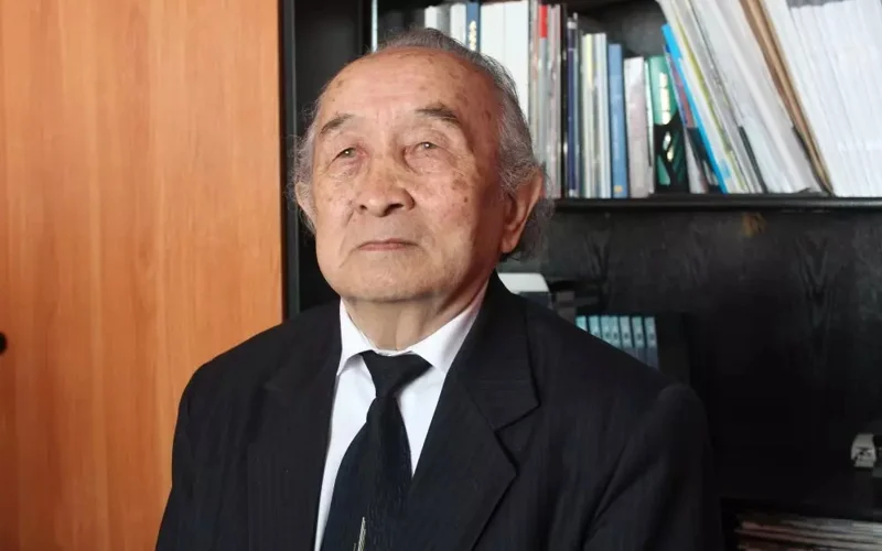 Оразақын Асқар