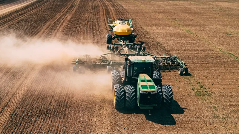 жер жырту, егістік, ауыл шаруашылығы техникасы