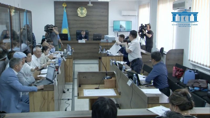 В суде показали момент избиения Шерзата и его дяди В суде показали момент избиения Шерзата и его дяди