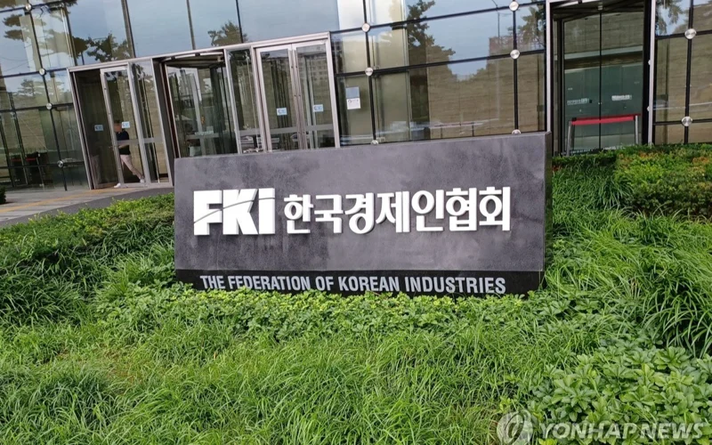 Two-thirds of S. Korean manufacturers view carbon neutrality policy as regulatory burden: poll