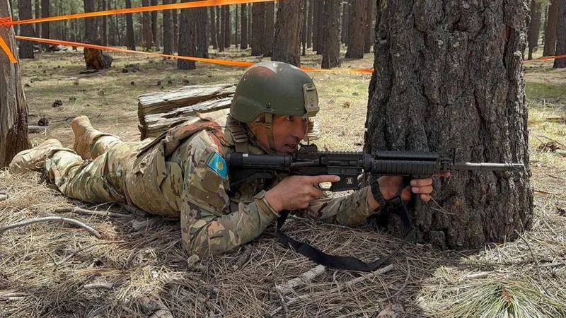 Қазақстандық әскери қызметші АҚШ-та рекорд орнатты