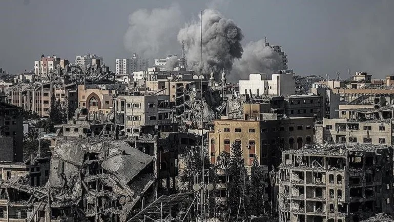 237 адам қаза тапты: Газадағы әуе шабуылдары Трамп аймаққа келгенде күшейе түсті