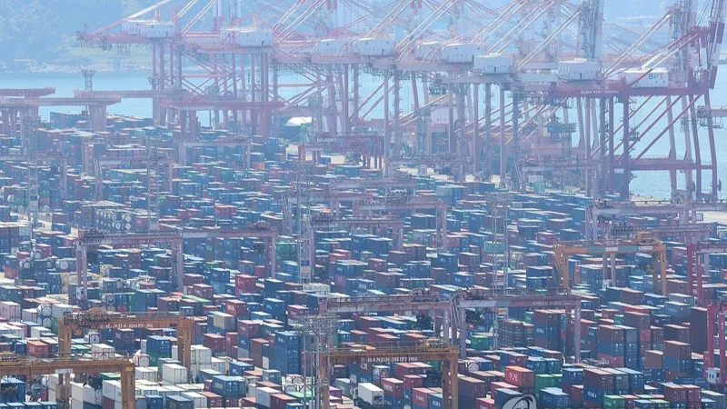 S. Korea's economy faces 'increasing' downward pressure on weak exports, sluggish consumption: ministry