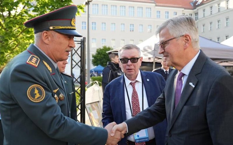 Қорғаныс министрі БҰҰ Бас хатшысының орынбасарларымен келіссөздер жүргізді Қорғаныс министрі БҰҰ Бас хатшысының орынбасарларымен келіссөздер жүргізді