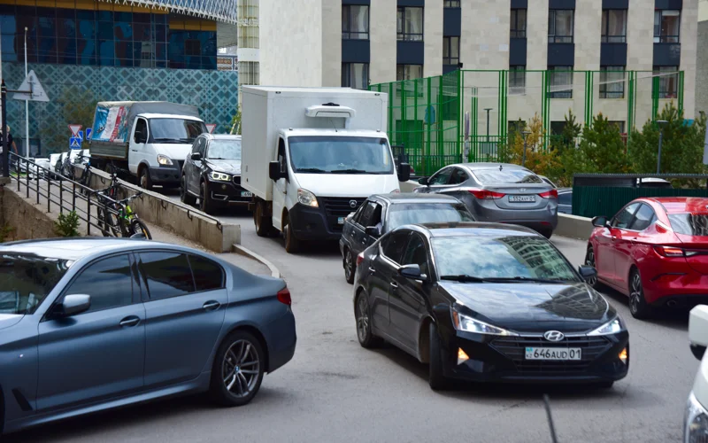 автомобили, парковка, двор, көлік, тұрақ