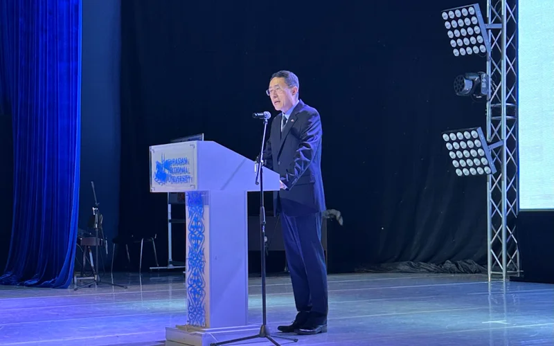 Молодежь станет новой силой для развития двустороннего сотрудничества — посол Китая