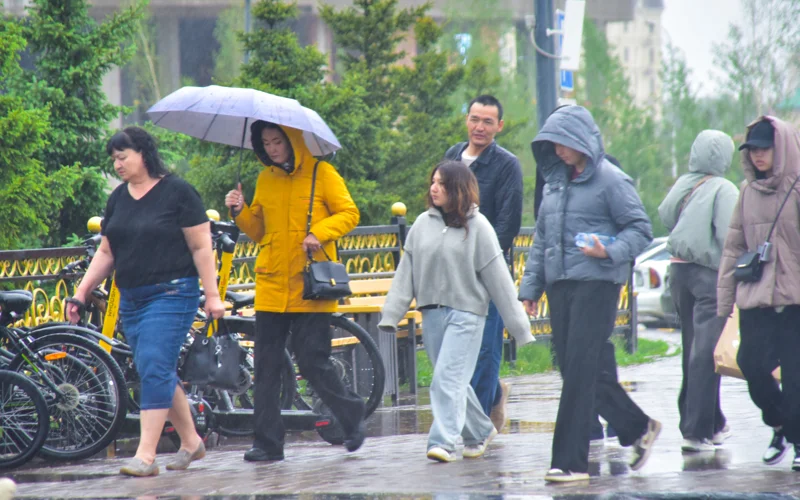 люди, дождь, погода, ауа райы, жанбыр, адамдар